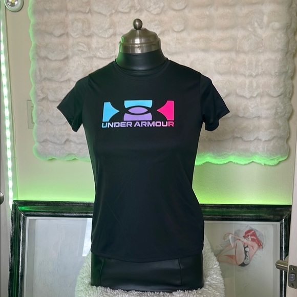 Under Armour Women's Black Graphic Tee - Picture 1 of 7